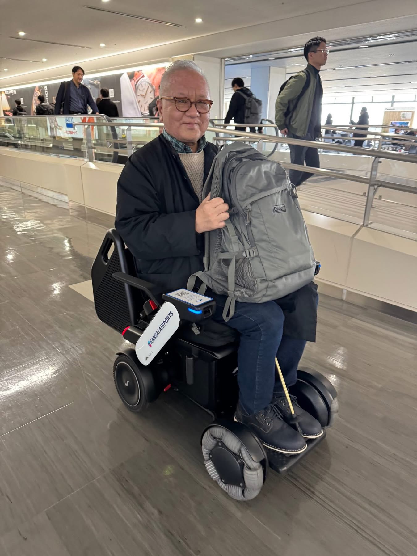 空港内の移動カートに感動